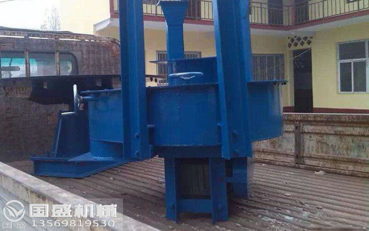 封闭式吊式圆盘给料机